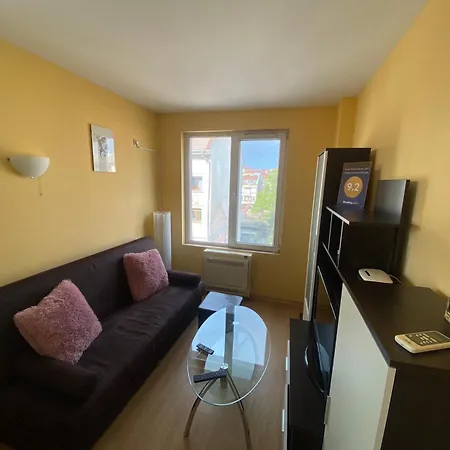 Apartment Holidays Bourgas *