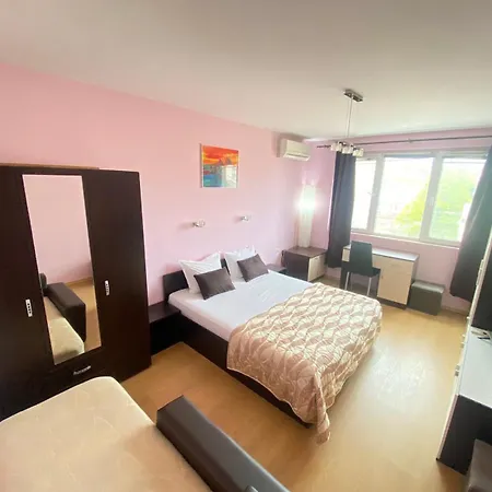 公寓 Holidays Bourgas 布尔加斯